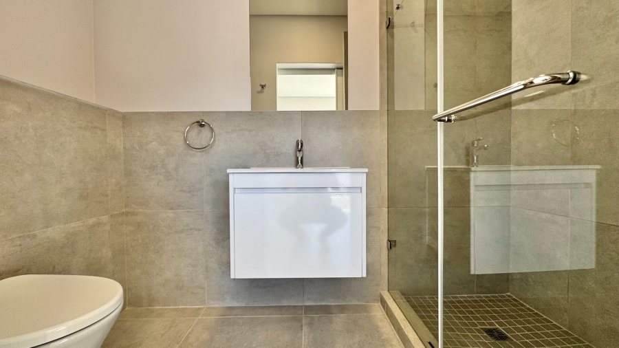 2 Bedroom Property for Sale in Gordons Bay Central Western Cape